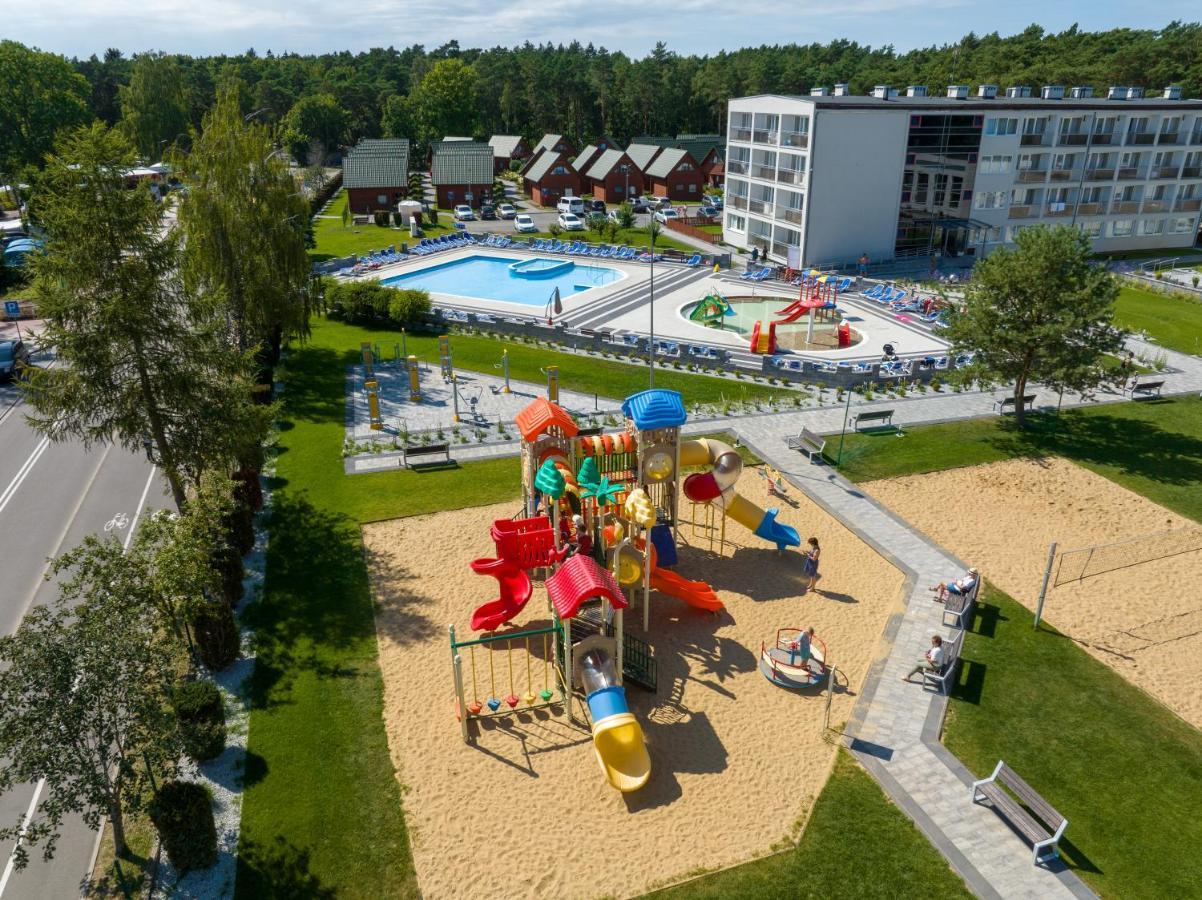 Zem-Tourist Hotel Pustkowo Buitenkant foto