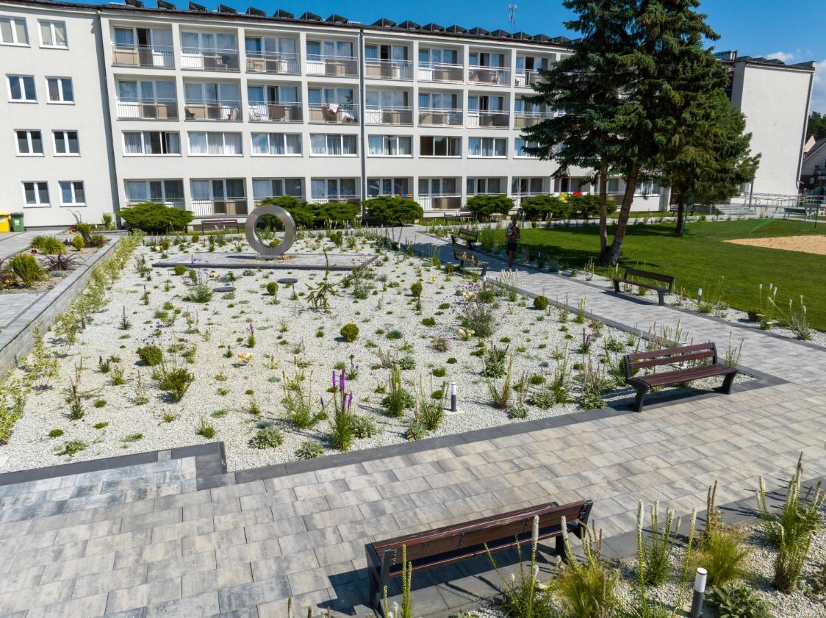 Zem-Tourist Hotel Pustkowo Buitenkant foto